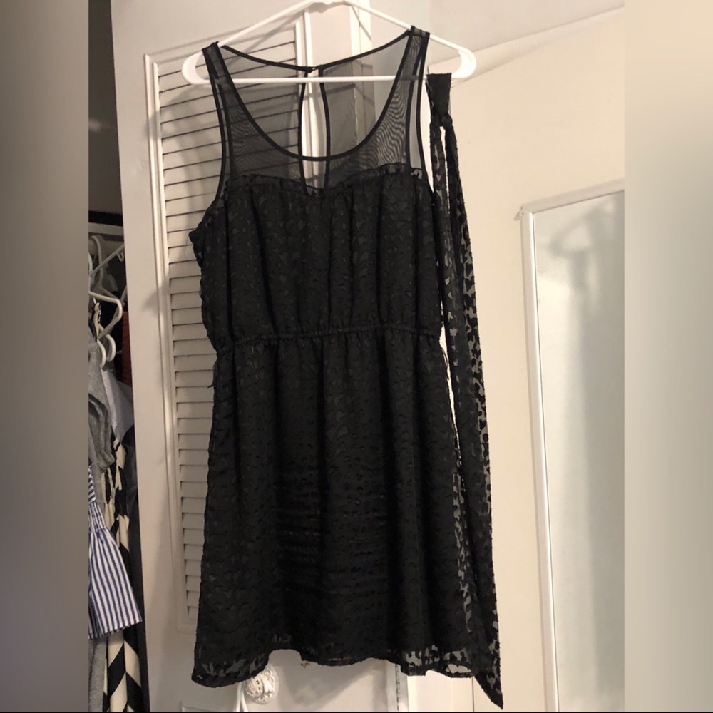Forever 21 Black casual dress
